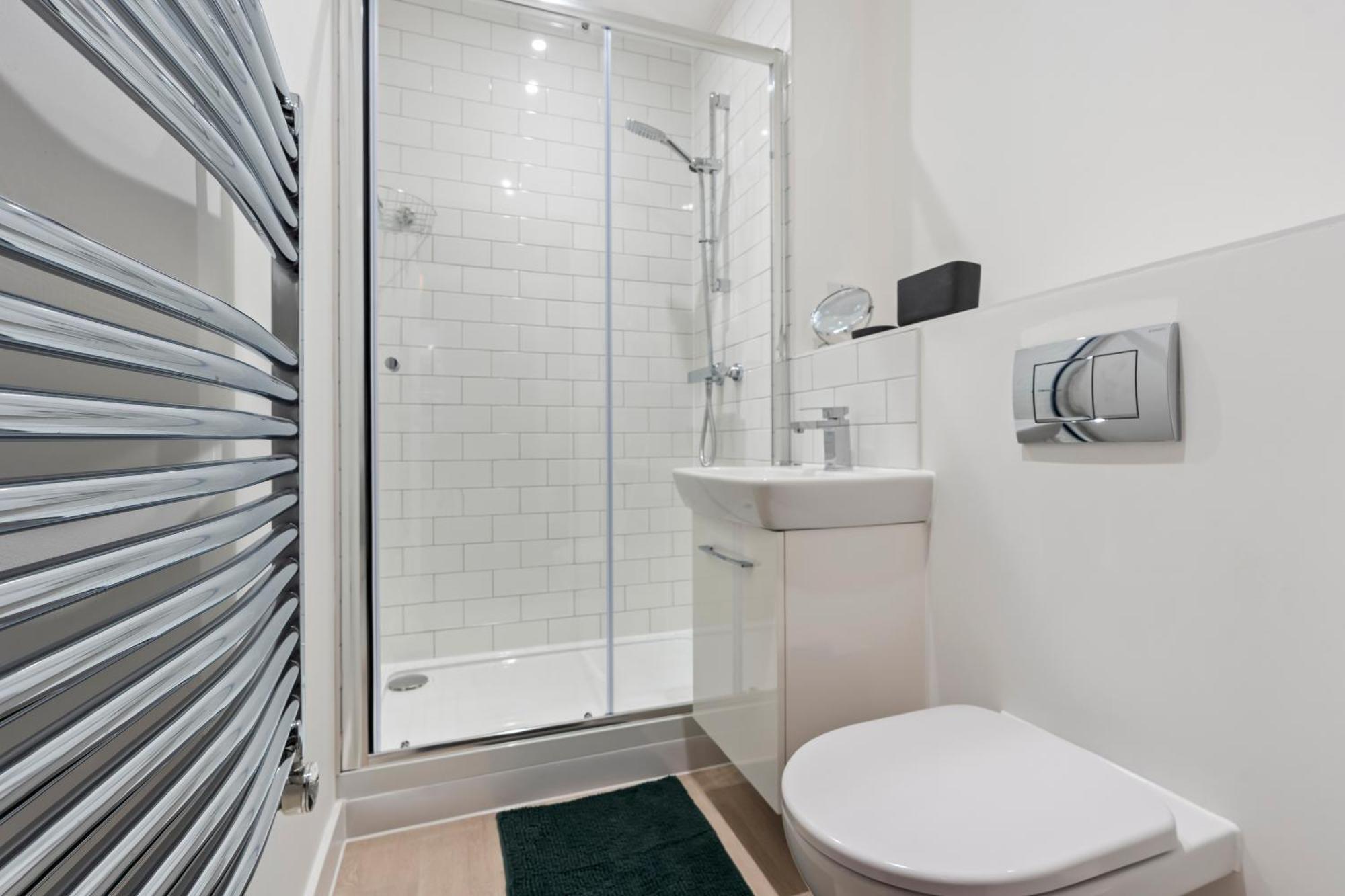 Evergreen Haven - Central 2Br - Free Parking W High Speed Wifi Бирмингам Екстериор снимка